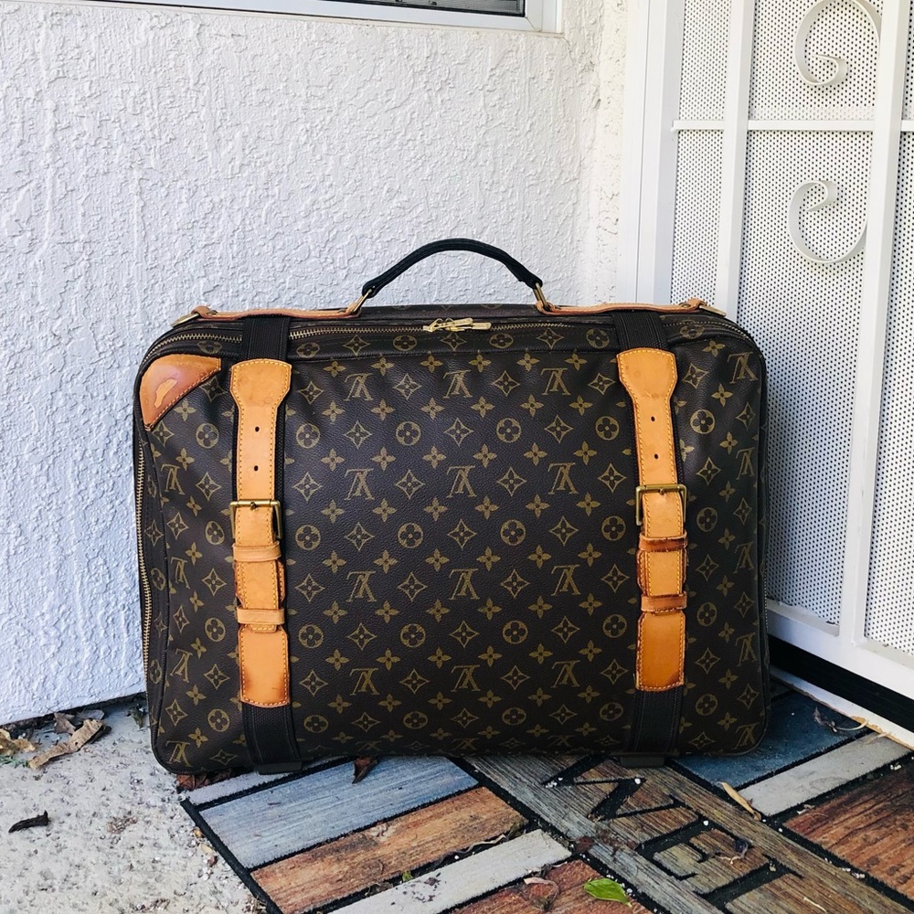 🧳Authentic Louis Vuitton Satellite Suitcase ✈️